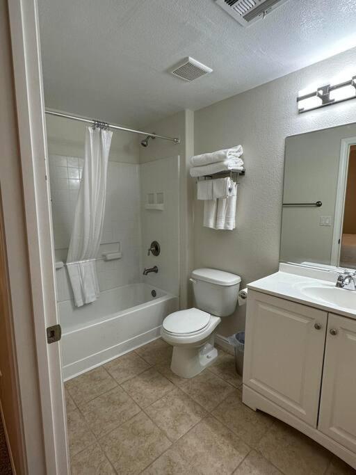 Mesquite Retreat 2 Bd Condo By Cool Properties Llc Bagian luar foto